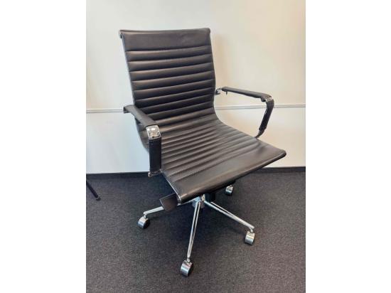Conference chair black