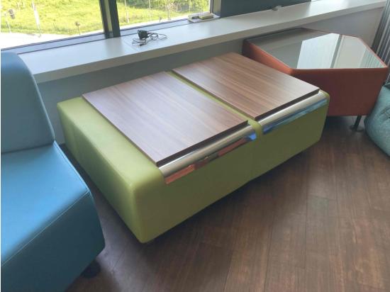 Sofa-table green with overlay