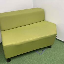 Green sofa 138 x 83