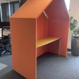 Acoustic booth orange small